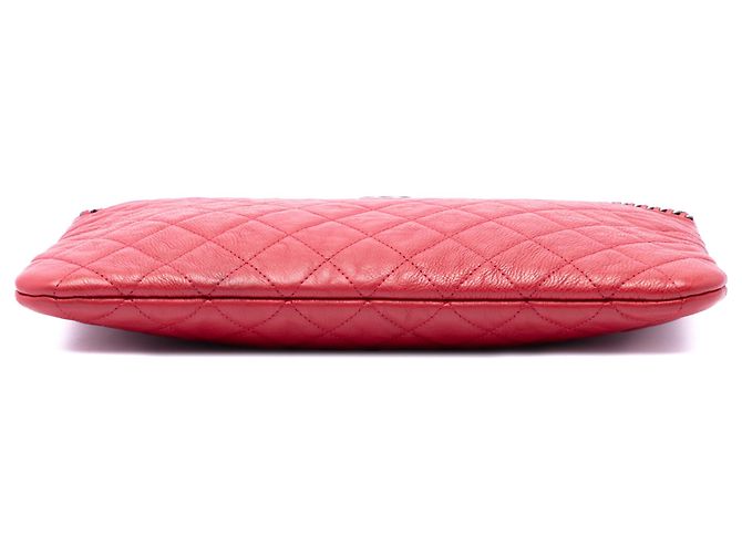 Clutch Chanel Red Medium Quilted Lambskin Chain Boy O Case Rosso - vista 3
