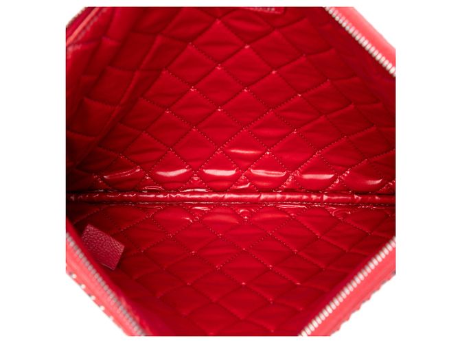 Clutch Chanel Red Medium Quilted Lambskin Chain Boy O Case Rosso - vista 4