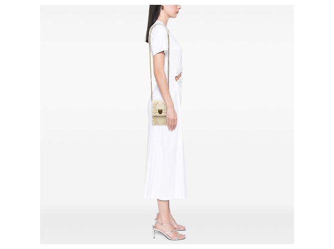 Dior Borsa a tracolla verticale Diorama in agnello bianco borchiato Weiß Roh - Ansicht 6