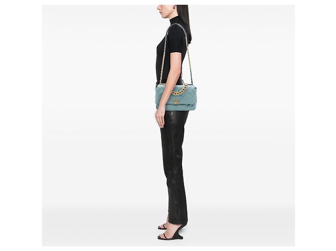 Chanel Blue Large Lambskin 19 Flap Blu chiaro - vista 6