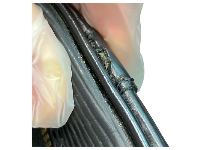 Louis Vuitton Black Epi Porte Documents Voyage Nero - vista 6