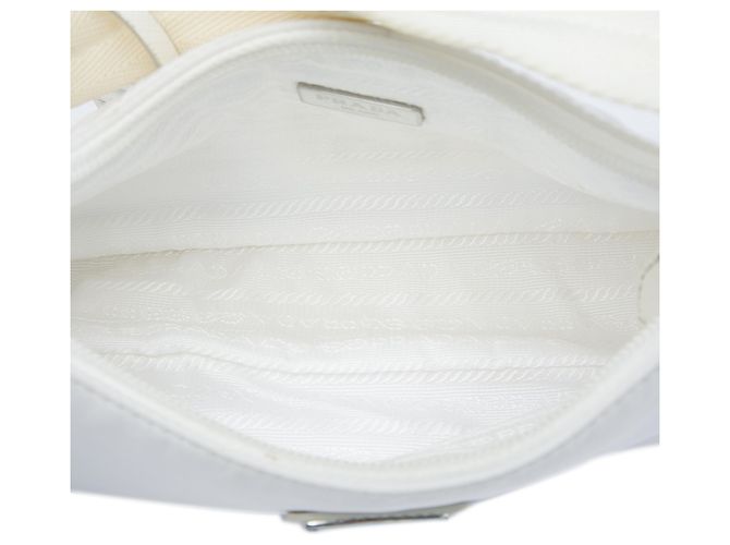 Borsa a tracolla Prada White Mini Tessuto Re Edition 2000 Bianco - vista 4