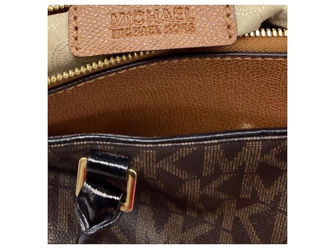 Borsa Michael Kors Aubrey Signature Large in pelle marrone Rosso - vista 10