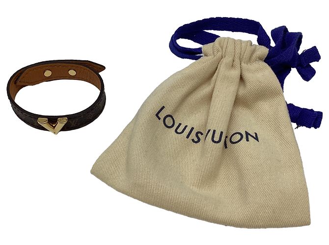 Louis Vuitton Essential V Bracelet in Brown Coated Canvas Red - view 5