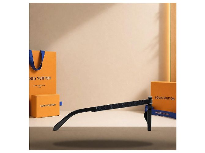 Louis Vuitton Occhiali da Sole City Large Square Nero - vista 3