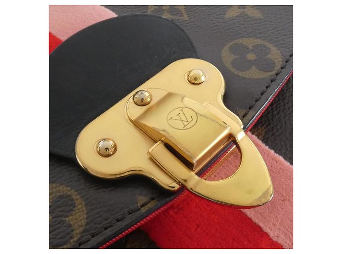 Bolsa de Ombro Louis Vuitton Georges BB Monogram Marrom - vista 5