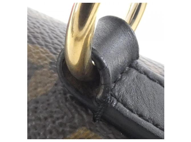 Bolsa de Ombro Louis Vuitton Georges BB Monogram Marrom - vista 6