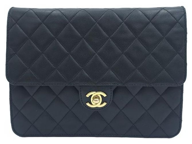 Chanel Vintage Classic gesteppte Lammfell Schultertasche und Umhängetasche mit Einzelflip Schwarz - Ansicht 12