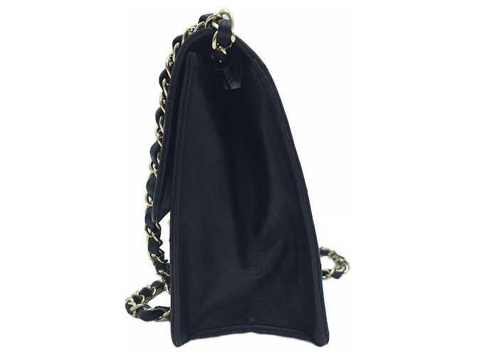 Chanel Vintage Classic gesteppte Lammfell Schultertasche und Umhängetasche mit Einzelflip Schwarz - Ansicht 13