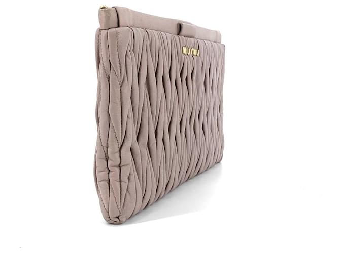 Miu Miu Clutch Matelassé Rosa - vista 4