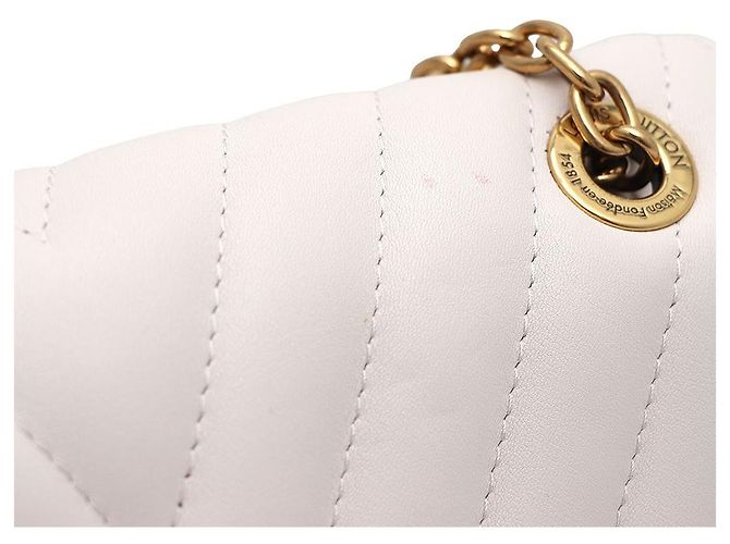 Louis Vuitton Borsa a Spalla e Borsa a Tracolla New Wave Chain Bianco - vista 4