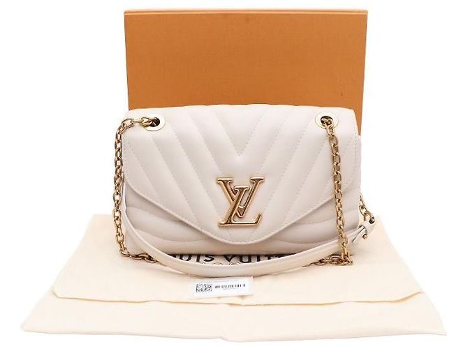 Louis Vuitton Borsa a Spalla e Borsa a Tracolla New Wave Chain Bianco - vista 8