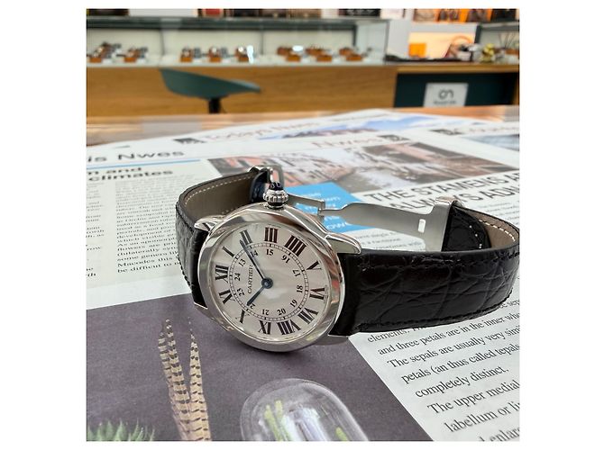 Cartier Ronde Solo Small Blue Hands Double Buckle Damenuhr - Ansicht 23