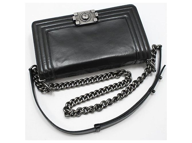Chanel Black Leather Boy Bag Medium Shoulder Bag - view 3