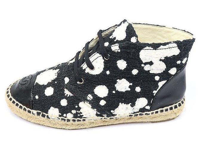Chanel Espadrillas da donna in tweed nero verniciato con logo CC - vista 3