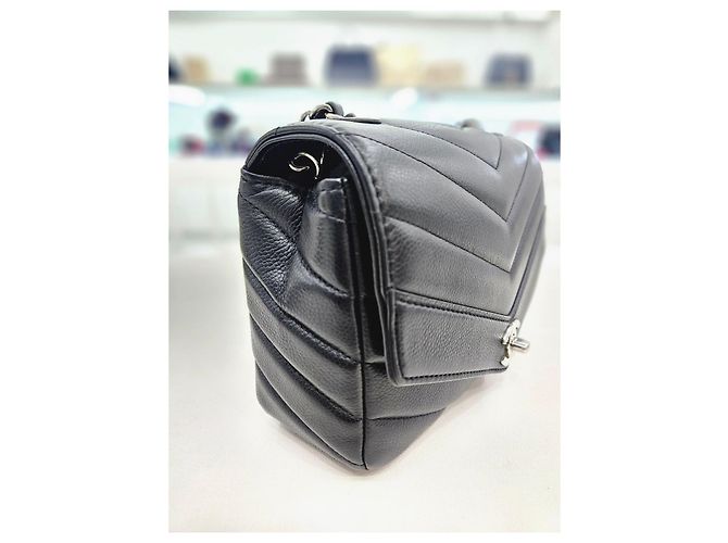 Chanel Borsa a tracolla e crossbody classica in caviar chevron Nero - vista 15