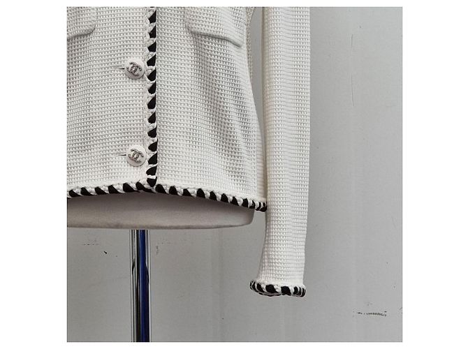 Chanel Giacca in tweed della collezione Cruise da donna - vista 5