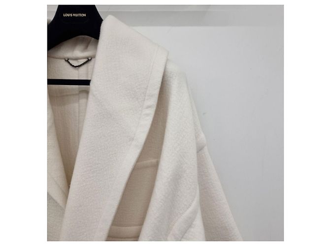 Louis Vuitton Wool Cashmere Wrap Coat White - view 8
