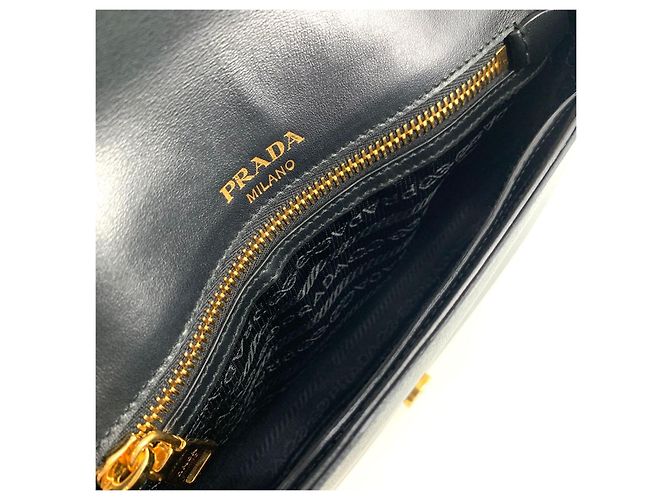 Prada Borsa a Spalla Saffiano Chain Flap Nero - vista 9