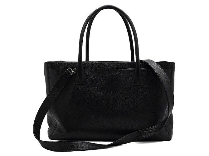 Chanel Borsa Tote Surf in pelle di vitello nera con CC argento, borsa a tracolla Nero - vista 4