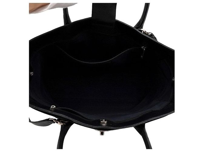 Chanel Borsa Tote Surf in pelle di vitello nera con CC argento, borsa a tracolla Nero - vista 5