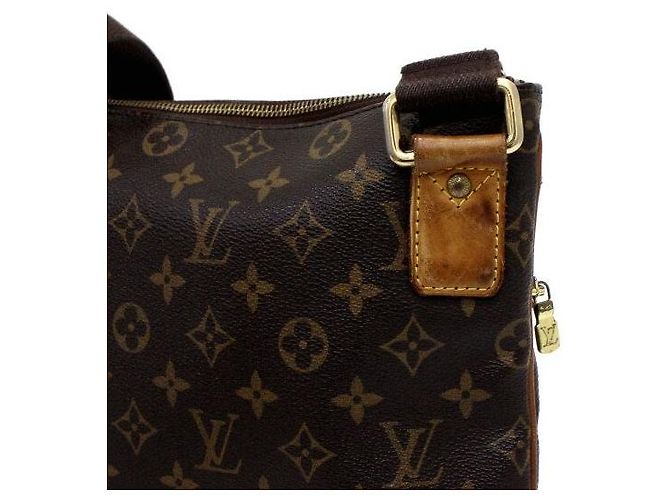 Louis Vuitton Pochette Valmy PM in tela Monogram, borsa a tracolla da uomo Multicolore - vista 9