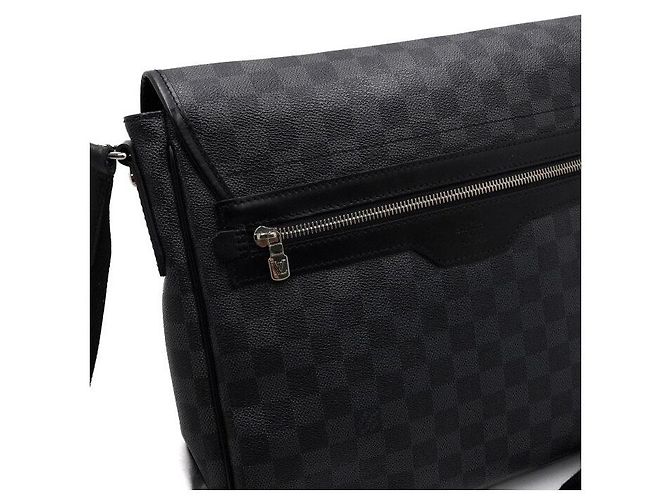 Louis Vuitton Borsa a tracolla Messenger Daniel MM in tela Damier Graphite Marrone - vista 9