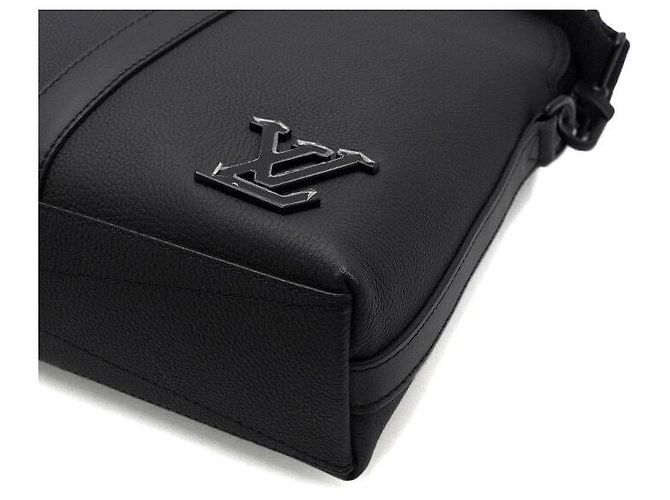 Louis Vuitton Valigetta Black Aerogram Nero - vista 8