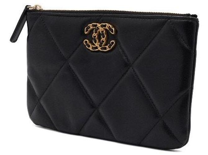 Chanel Clutch Pouch Small in Pelle di Vitello Nera Nero - vista 3