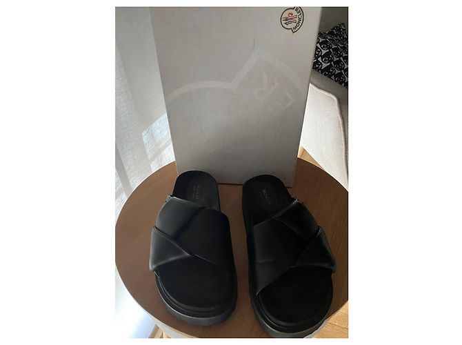Moncler Leder-Sandalen Schwarz - Ansicht 2