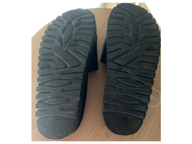 Moncler Leder-Sandalen Schwarz - Ansicht 5