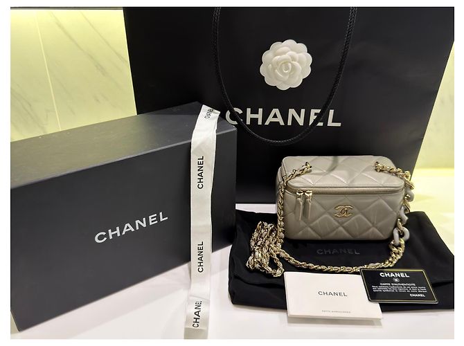 Chanel Borsa Vanity Small in Agnello Grigio - vista 11