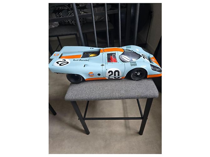 Autre Marque Porsche 917KH Gulf-Porsche Modellauto 1/8 Schwarz Weiß Blau Orange - Ansicht 5