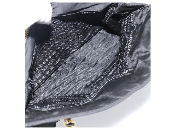 Borsa a Spalla con Catena PRADA Nylon Nero Oro Auth 190360A D'oro - vista 25