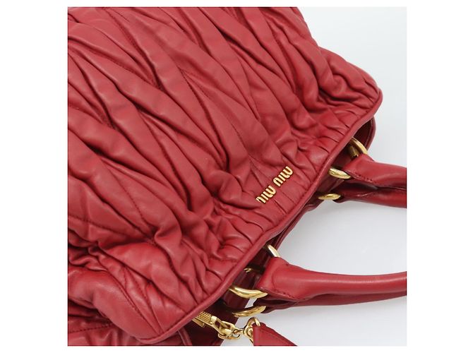 Borsa Miu Miu Matelasse in Pelle 2way Rosso Oro Auth 192905V D'oro - vista 6