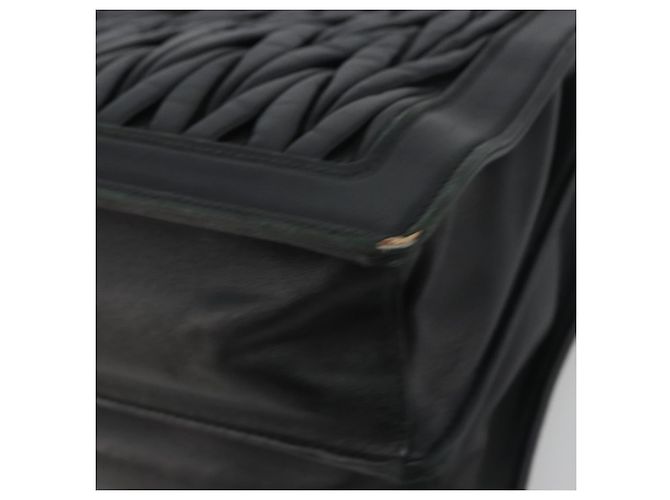 Borsa a mano Miu Miu Matelasse in pelle nera e oro Auth bs36292 Nero D'oro - vista 15