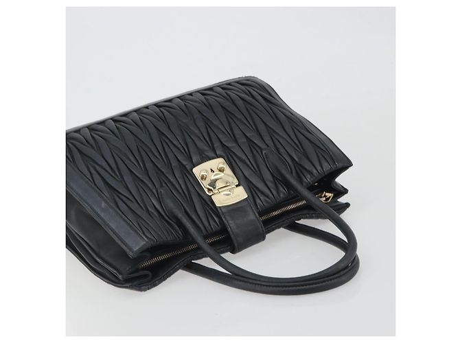 Borsa a mano Miu Miu Matelasse in pelle nera e oro Auth bs36292 Nero D'oro - vista 6