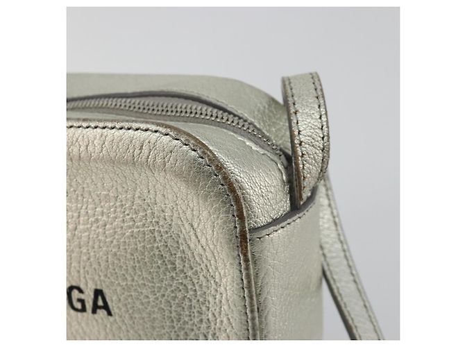 BALENCIAGA Borsa Camera XS Every Day Bag Pelle Argento 552372 Auth bs36305 - vista 10