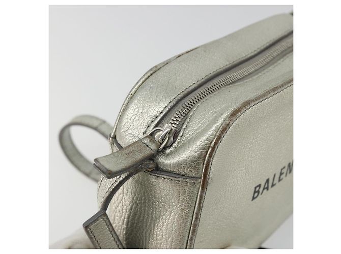 BALENCIAGA Borsa Camera XS Every Day Bag Pelle Argento 552372 Auth bs36305 - vista 18