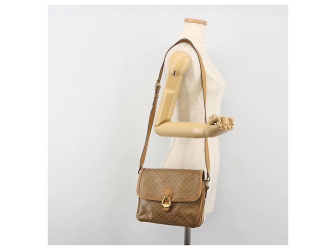 16 Céline Borsa a tracolla CELINE in tela Macadam PVC Beige Oro Auth 194609 D'oro - vista 26