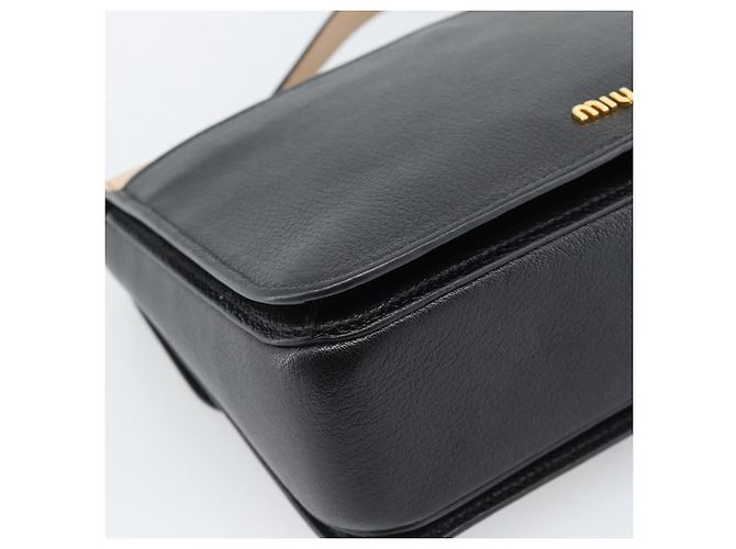 Borsa Miu Miu Ready lock in pelle 2way Nera Oro Auth am12067V Nero D'oro - vista 17