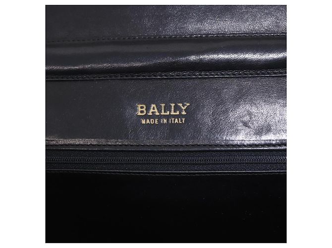 Borsa a Spalla con Catena BALLY in Pelle Nera e Tonalità Oro Auth ka5331 Nero - vista 18