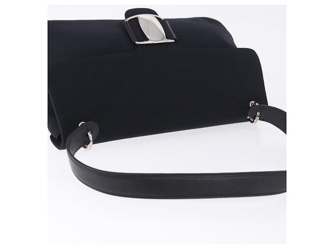 Borsa Salvatore Ferragamo Vala in tela nero argento Auth ka5410 - vista 6