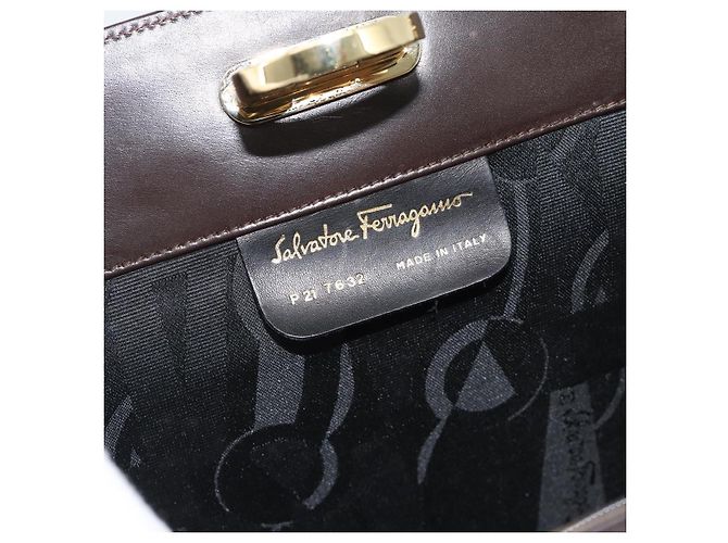 Borsa a catena Gancini Salvatore Ferragamo in pelle marrone scuro oro Auth 194570A - vista 12