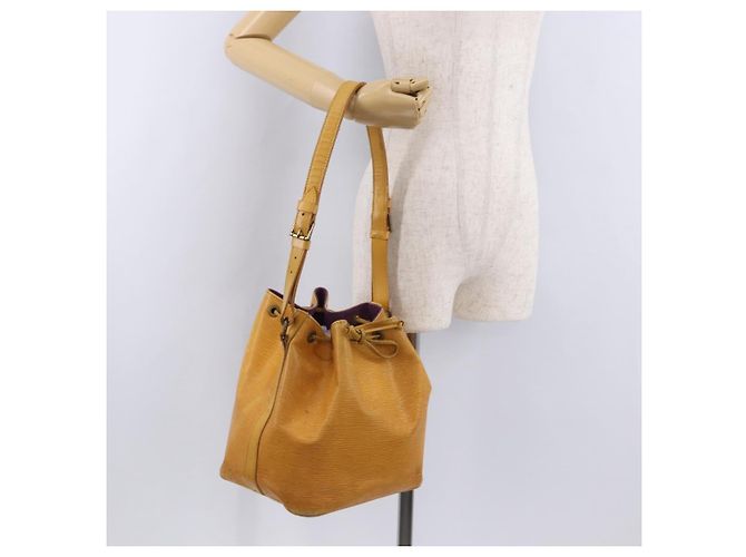Borsa a Spalla LOUIS VUITTON Epi Petit Noe Giallo M44109 LV Auth 192667 - vista 23
