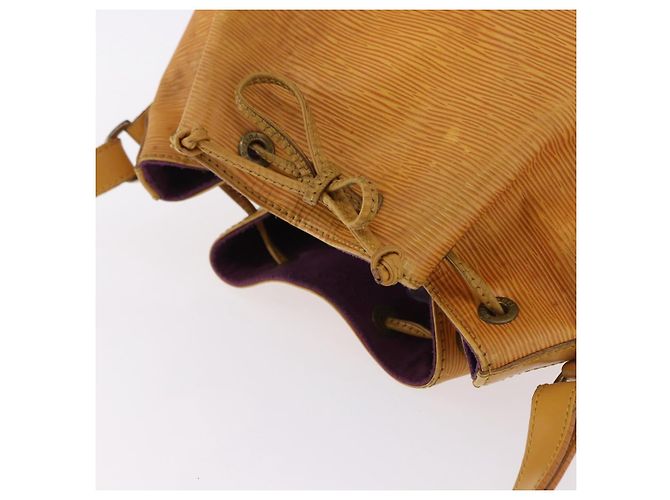 Borsa a Spalla LOUIS VUITTON Epi Petit Noe Giallo M44109 LV Auth 192667 - vista 7