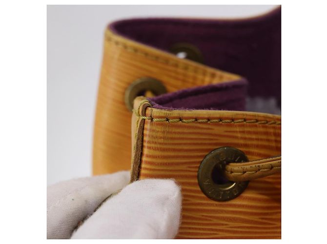 Borsa a Spalla LOUIS VUITTON Epi Petit Noe Giallo M44109 LV Auth 192667 - vista 9