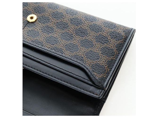 Céline Portafoglio lungo CELINE Kiss Lock in tela Macadam PVC e pelle nera Auth am12152V Nero - vista 20