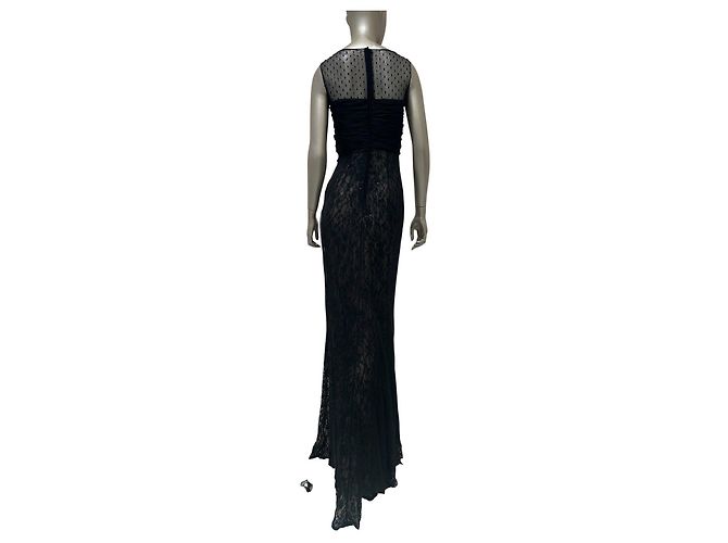 Valentino Abendkleid aus schwarzer Spitze und Seide Drapierung Größe 6 Gebraucht - Ansicht 2