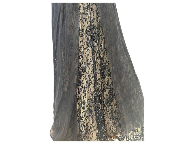 Valentino Abendkleid aus schwarzer Spitze und Seide Drapierung Größe 6 Gebraucht - Ansicht 7
